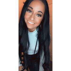 Meet your Posher, Jacqueline